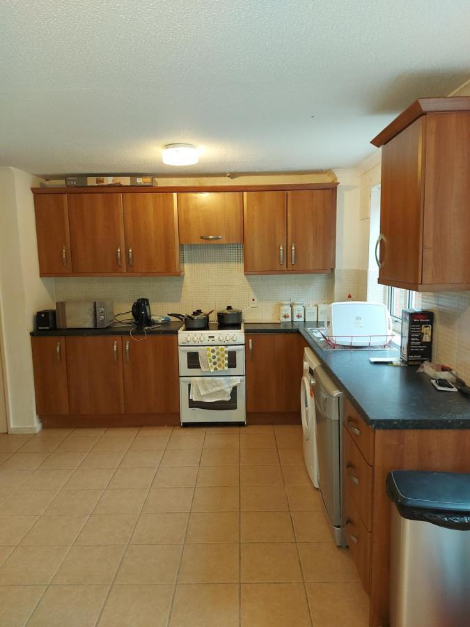 Spacious And Serene Stay Near Milton Keynes Centre Willen Kültér fotó