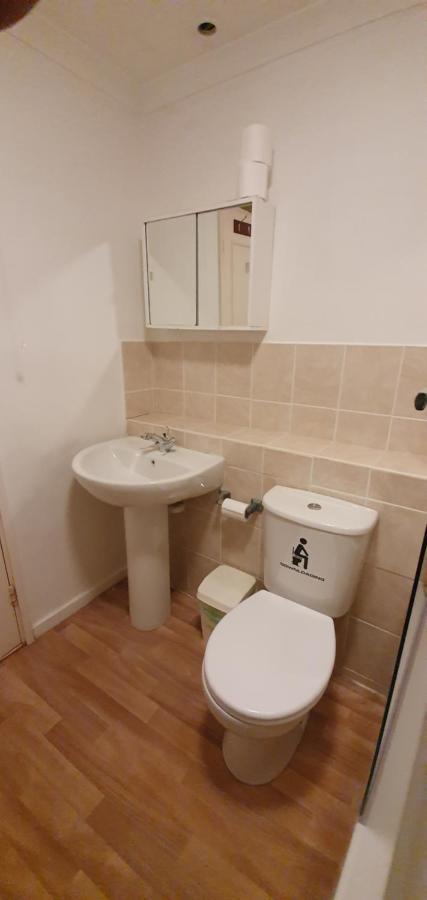 Spacious And Serene Stay Near Milton Keynes Centre Willen Kültér fotó